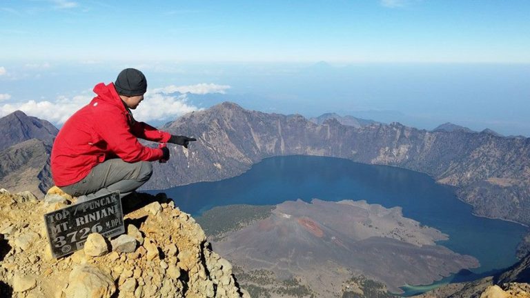 Hiking Mount Rinjani Package 2 Days 1 Nights Start Climb Sembalun