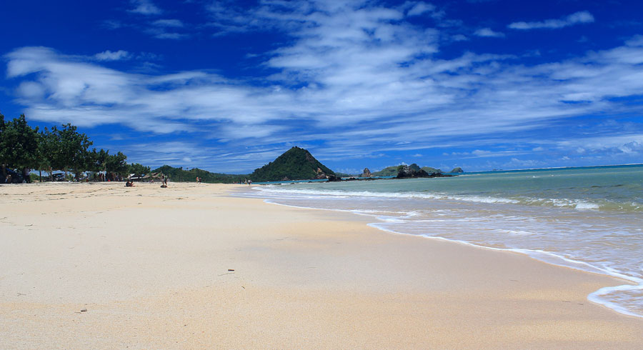 Kuta Beach Lombok, Tanjung aan