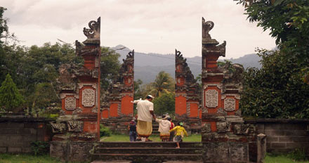 Lingsar Temple