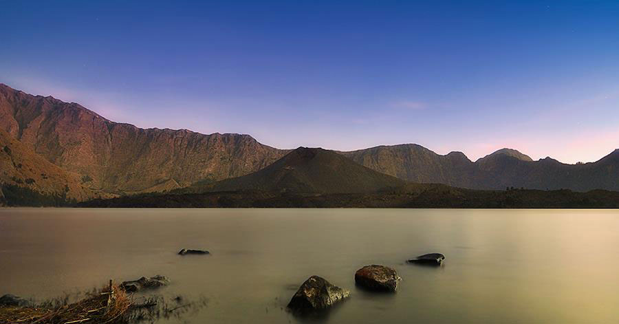 Lake Segara Anak an altitude 2000 meter of Mount Rinjani