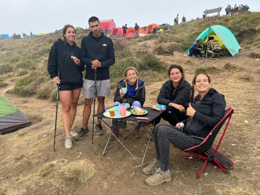 Sarapan, makan siang dan makan malam selama pendakian Gunung Rinjani