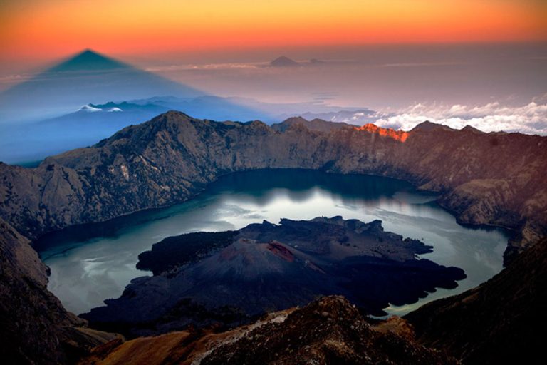Summit Mount  Rinjani  an altitude 3 726 meter Lombok Island 