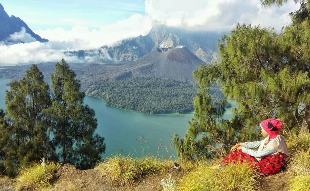 Hiking Mount Rinjani package 2 days 1 nights start climb from Aik Berik village or Benang Stokel North Batukliang Middle Lombok Indonesia